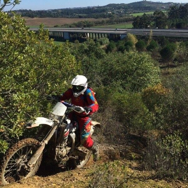 This crazy catalans are very good in off road enduro all day also at evening